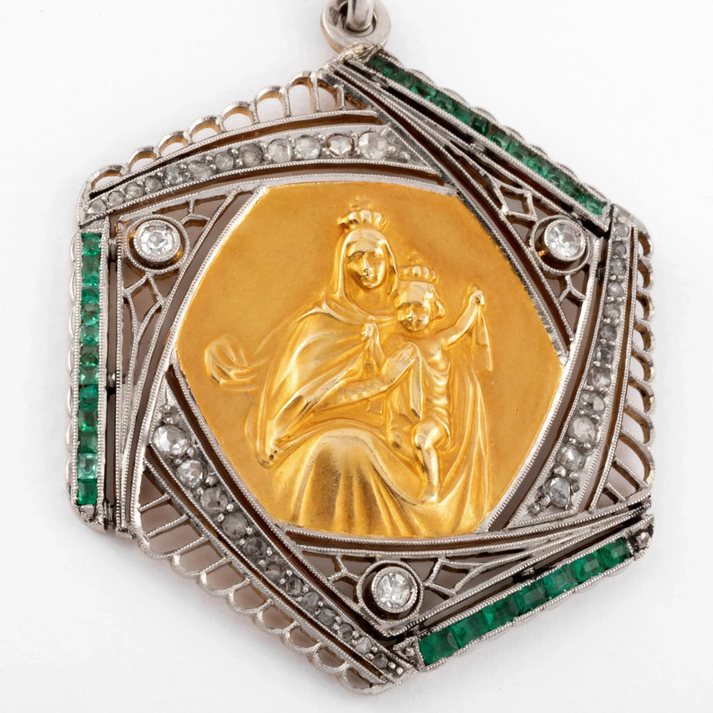 Openwork white gold and diamond medal depicting the Virgin and Child
