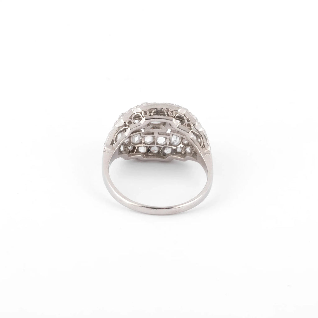 1930s platinum and diamond ring