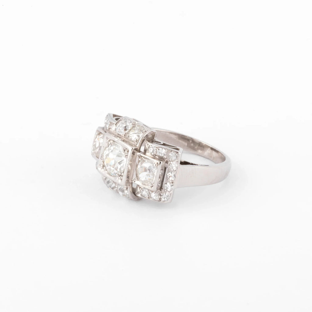 1930s Platinum and Diamond Ring