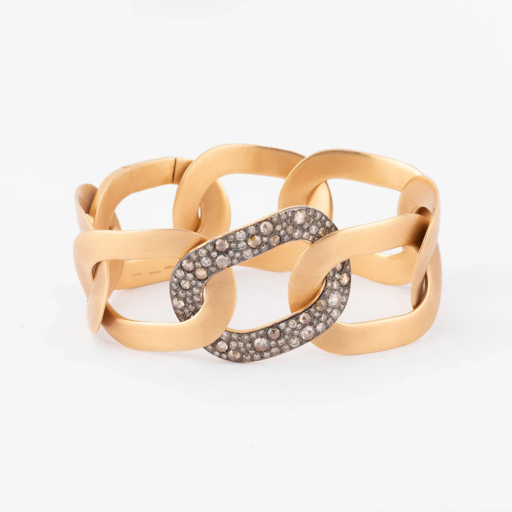 Bracelet or rose et diamants blancs et cognacs de la maison Pomellato