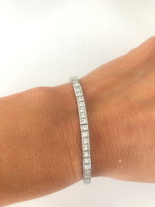 Bracelet ligne en diamant taille princesse sur or gris - adalgyseboutique