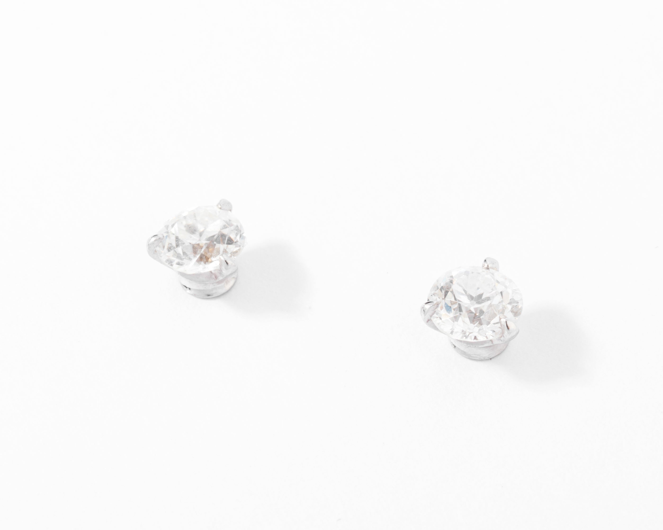 Paire de boucles d'oreilles en diamant taille ancienne