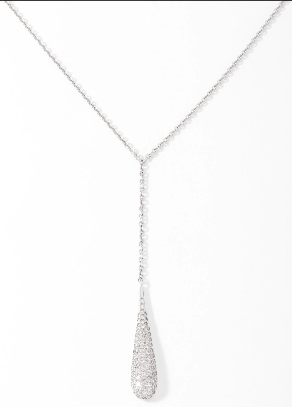Grey gold necklace with pavé diamonds