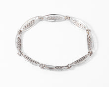 Charger l&#39;image dans la galerie, Bracelet or platine et et diamant formant des maillons ovales
