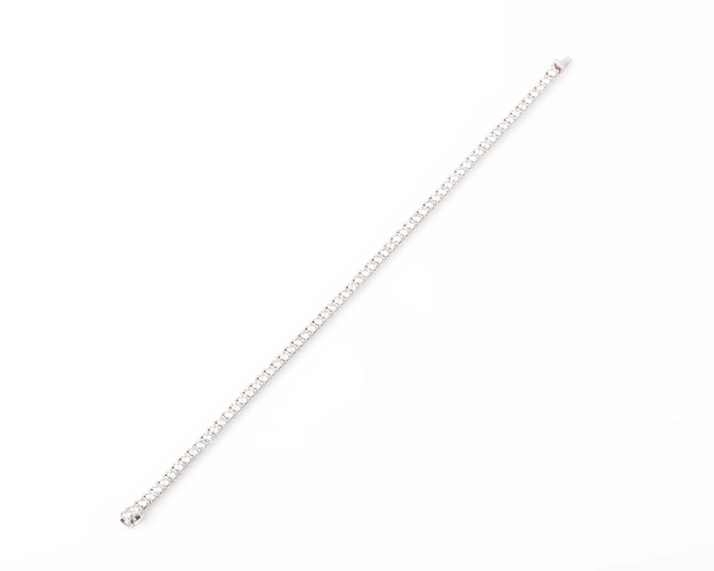 Princess-cut diamond line bracelet in white gold