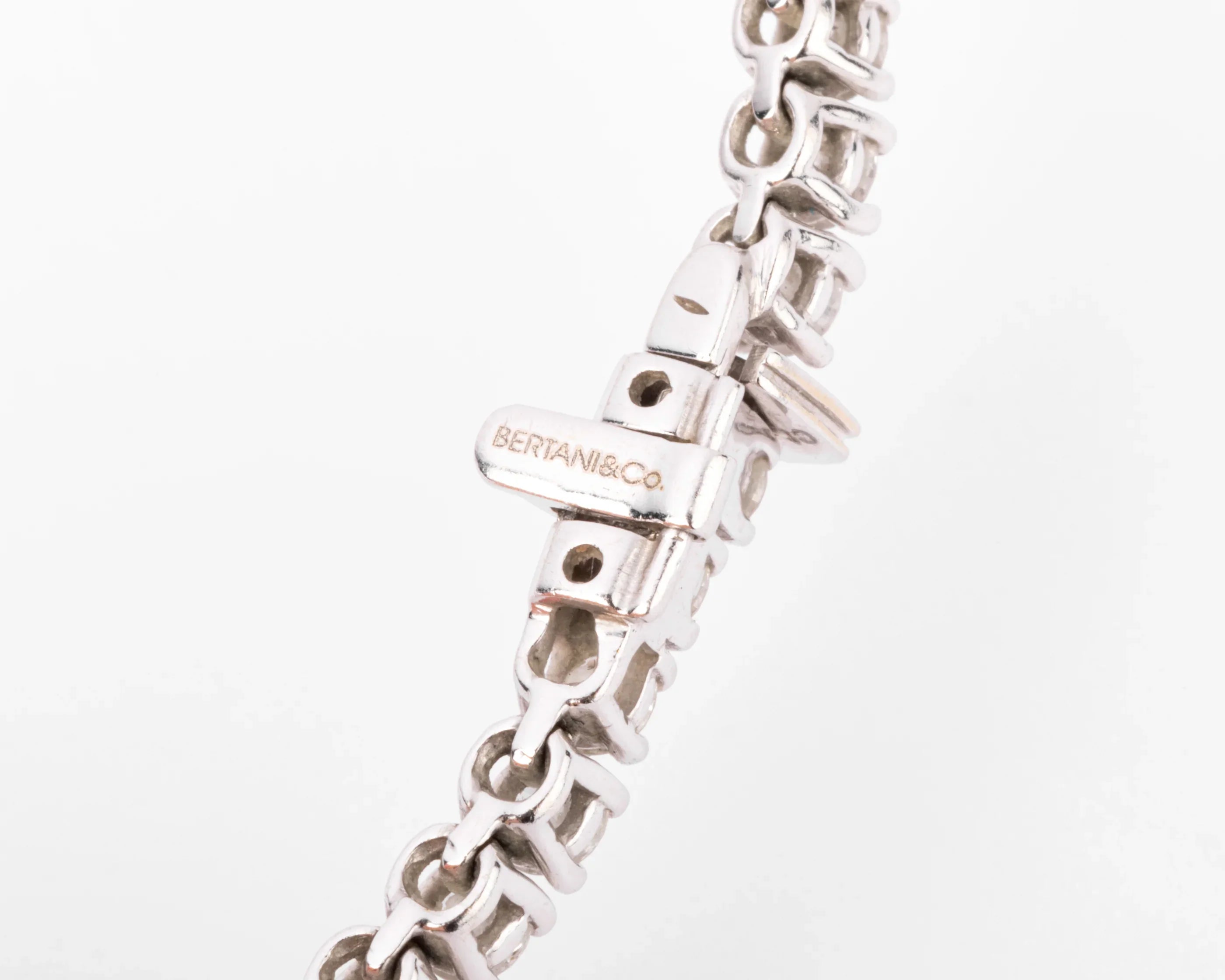 Diamond and white gold tennis bracelet
