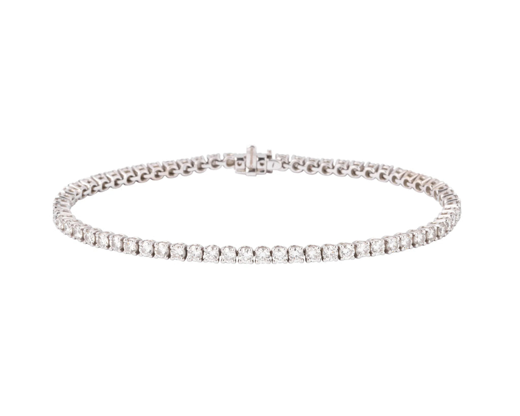 Diamond and white gold tennis bracelet