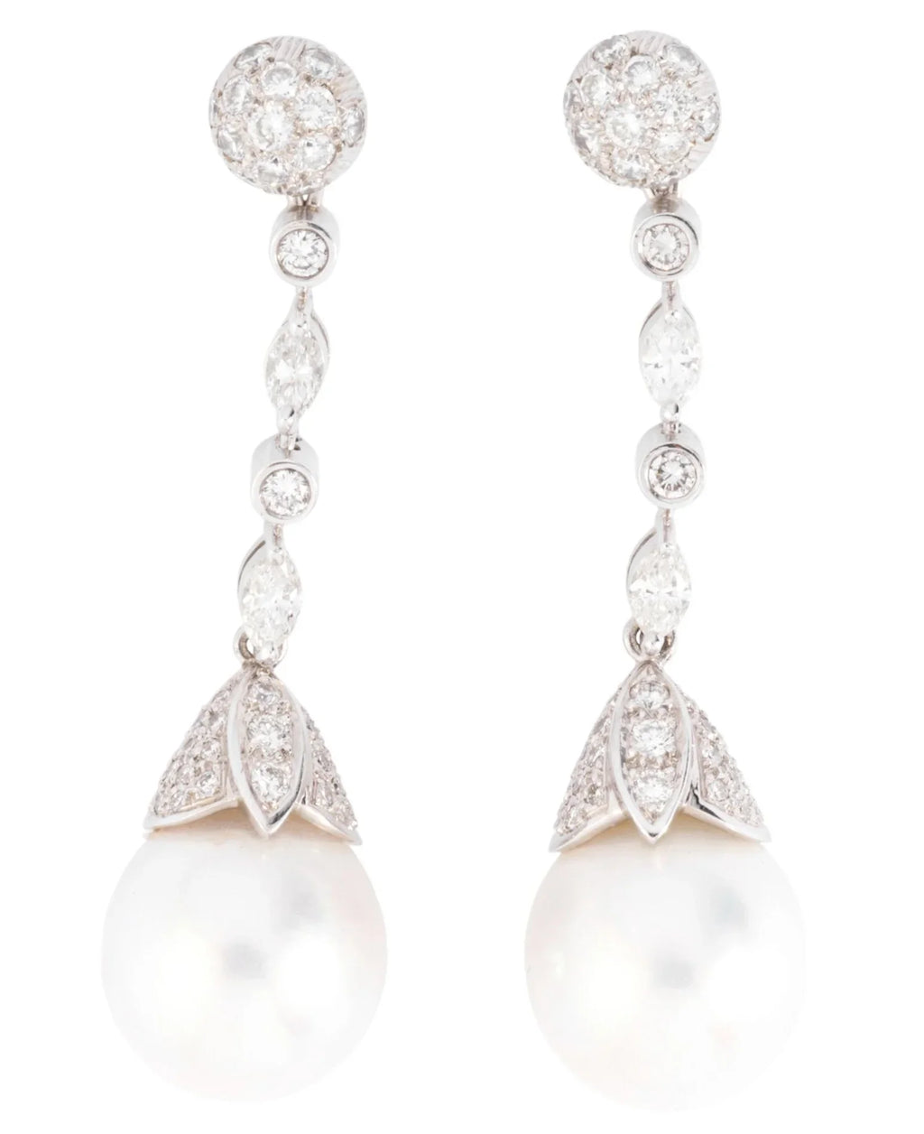 Paire de boucles d'oreilles en Perles Akoya et diamants