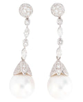 Paire de boucles d'oreilles en Perles Akoya et diamants