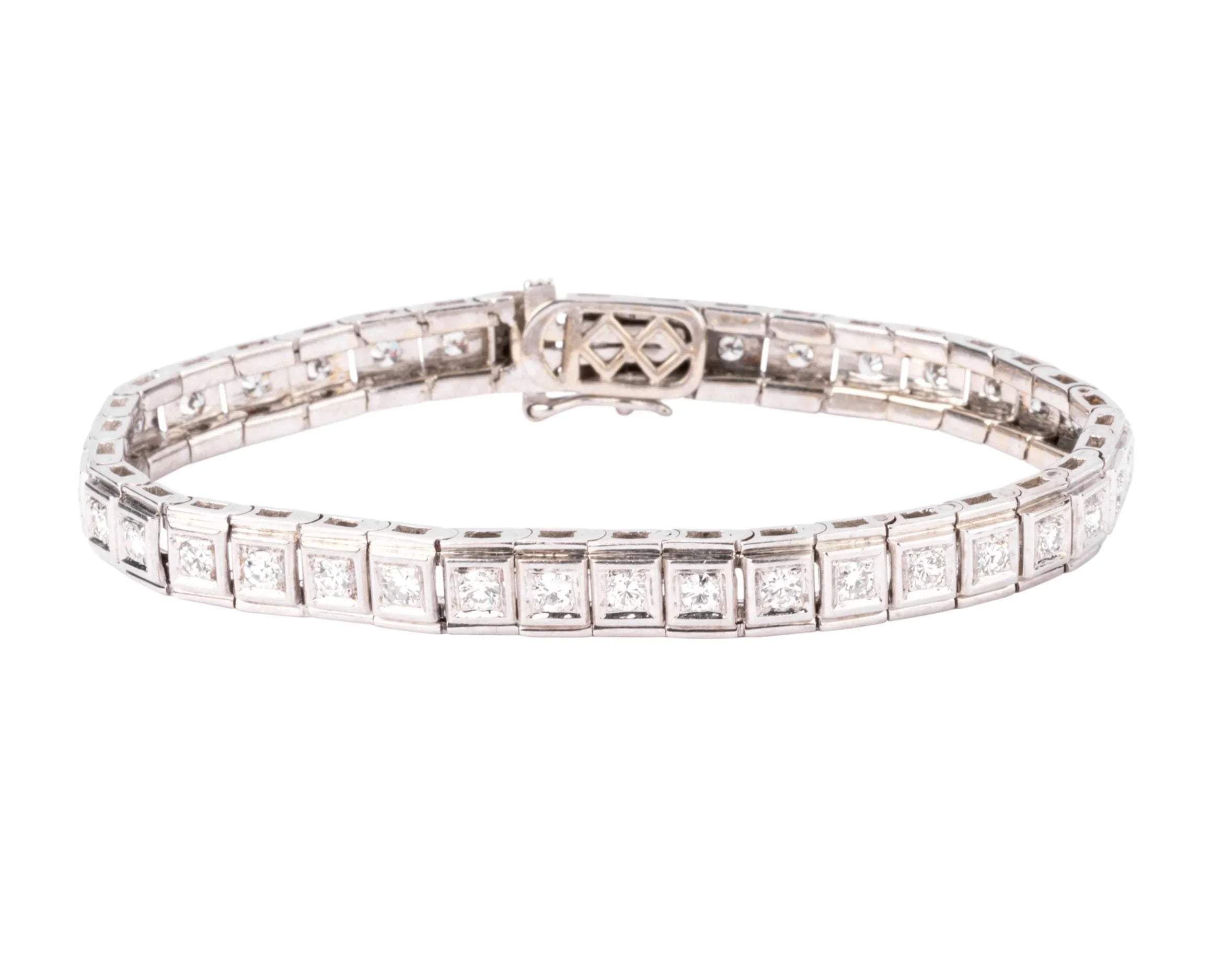 Bracelet en platine riviere en diamant